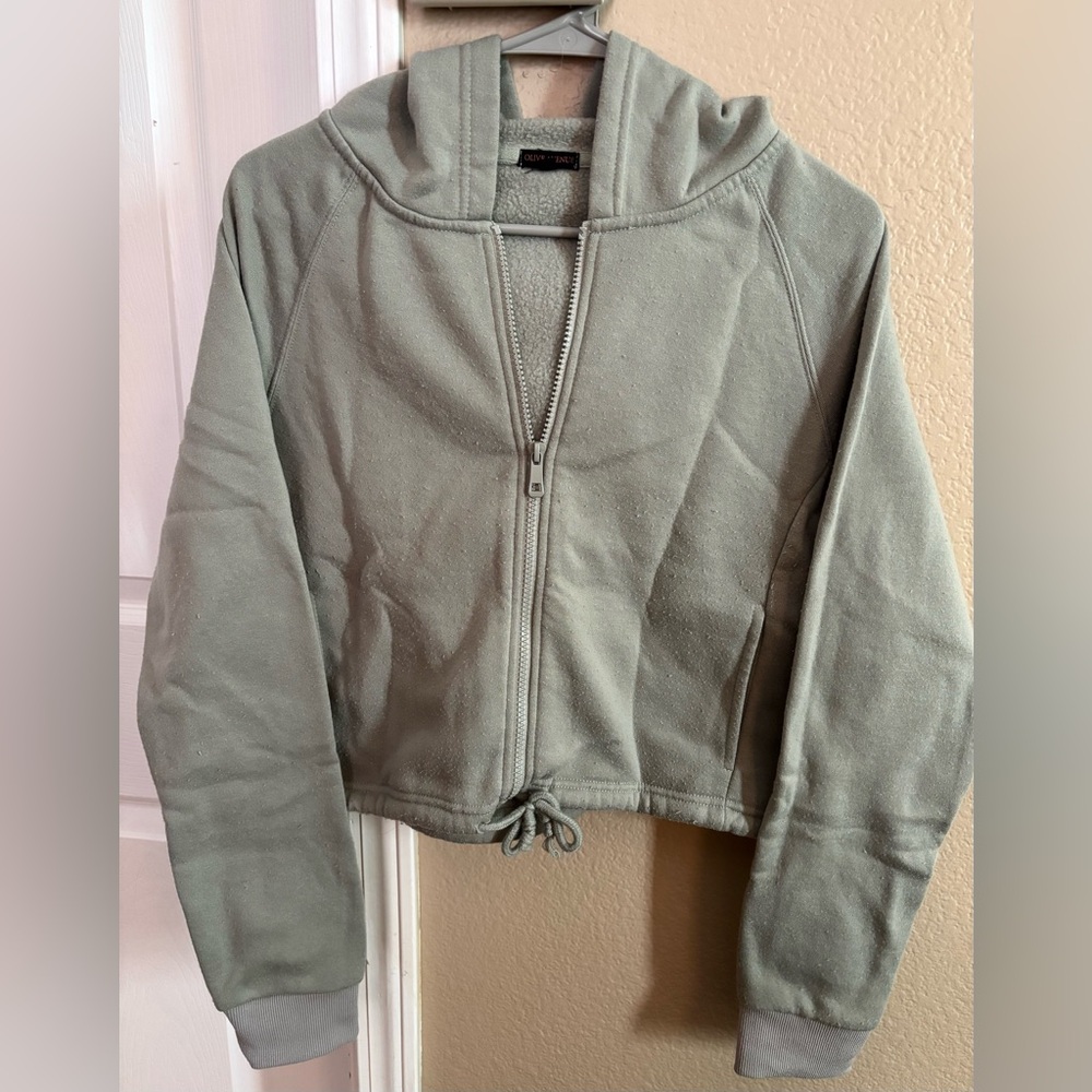 Cropped Light Olive Green Sweater with Front Pockets